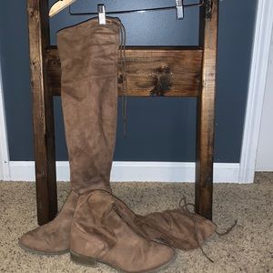 Knee-high tie boots, brown, size 9, 1 inch heal, barely worn